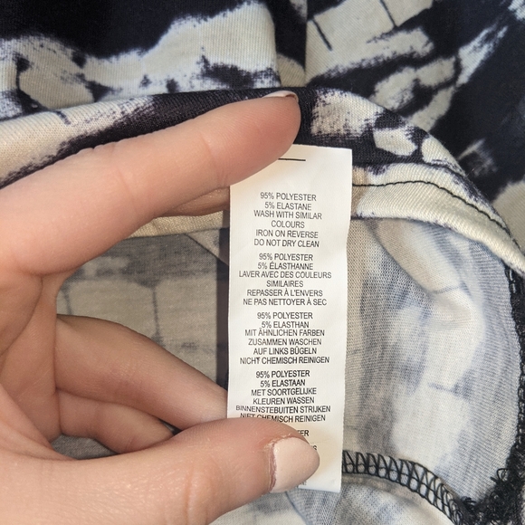 NWT Nasty Gal Tie Dye Cop Top Tee Shirt - Picture 6 of 6